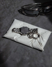 Load image into Gallery viewer, Large Jewelry Concrete Pillow