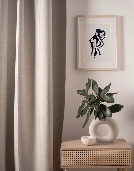 Side View Female Body Silhouette Vertical Lines Drawing